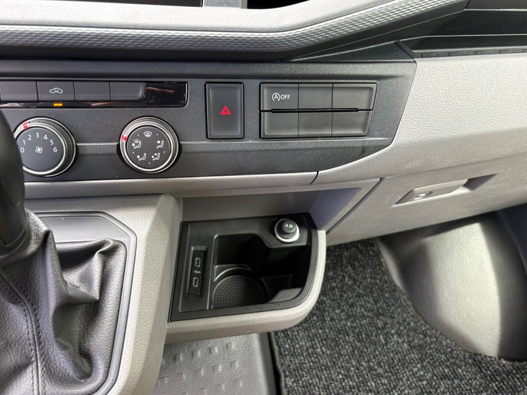 Vehicle Image 28