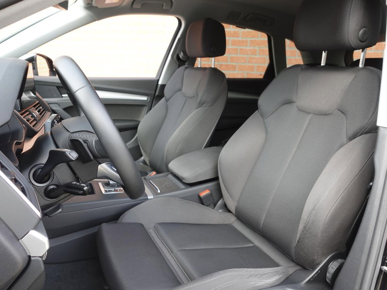 Vehicle Image 35