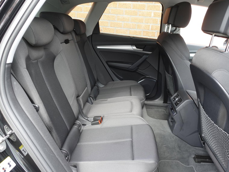 Vehicle Image 38