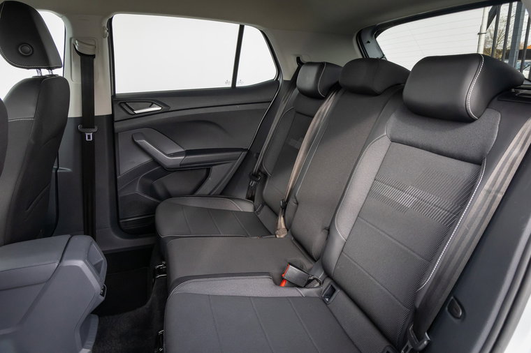 Vehicle Image 33