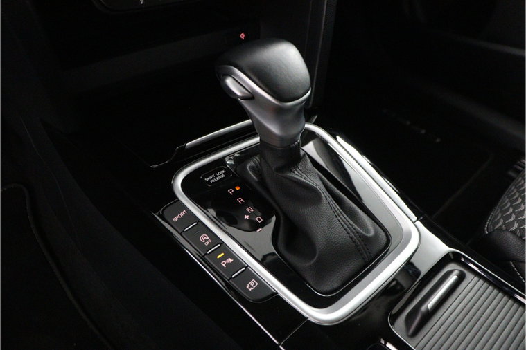 Vehicle Image 28