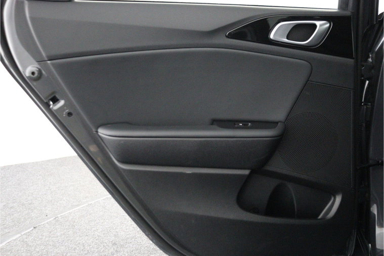 Vehicle Image 37