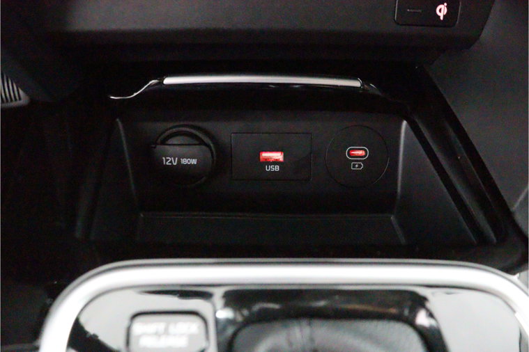Vehicle Image 58