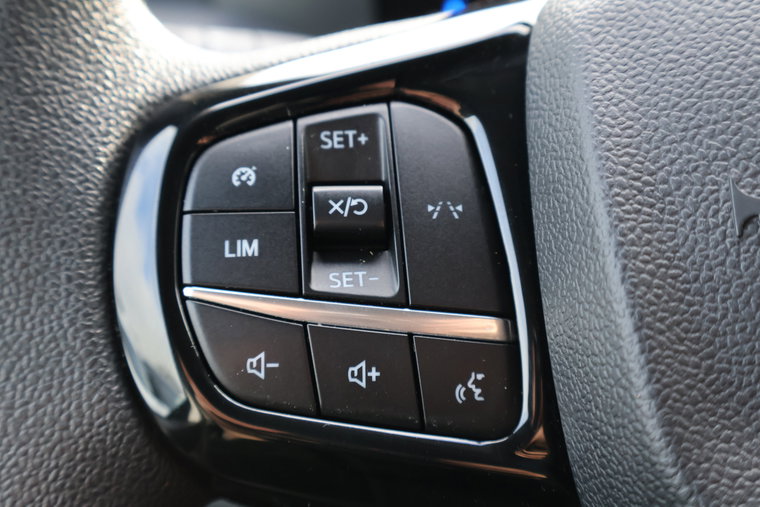 Vehicle Image 24