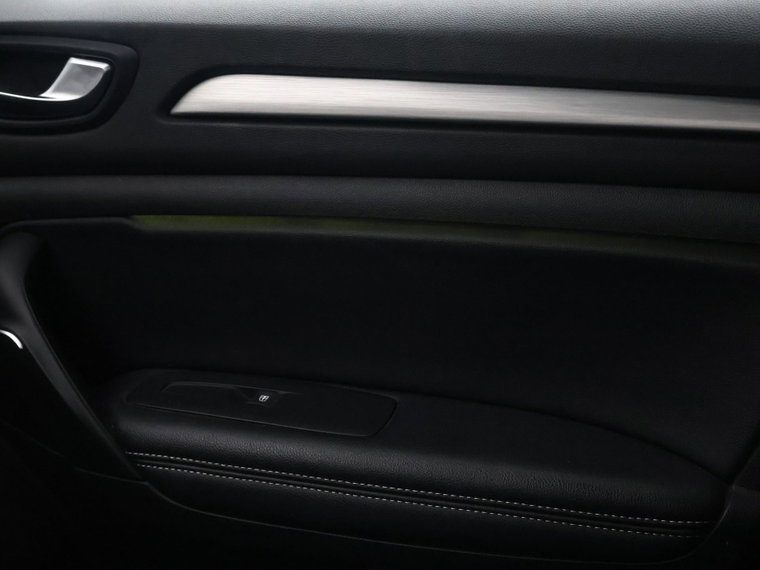 Vehicle Image 38