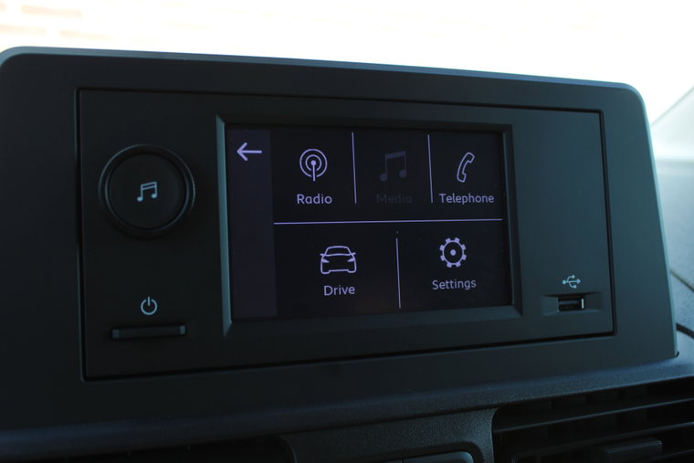 Vehicle Image 18