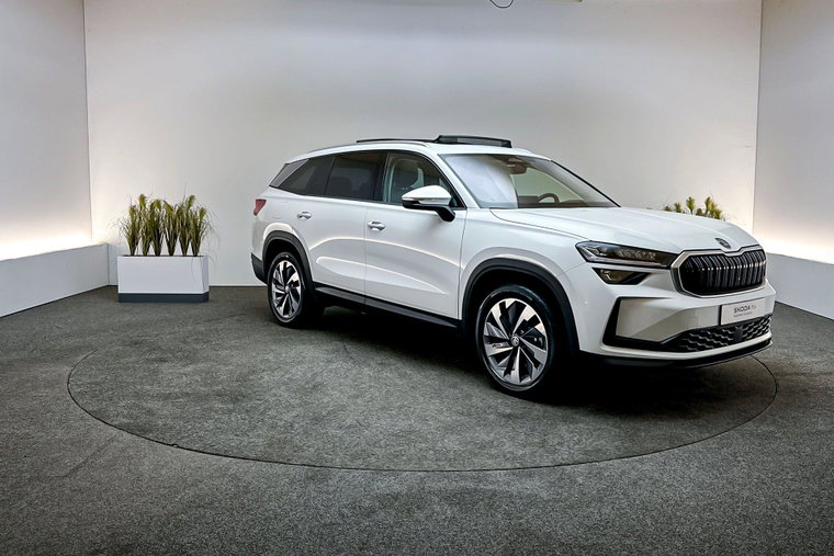 Vehicle Image 5