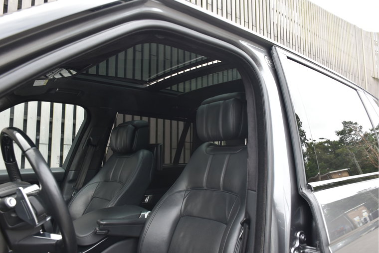 Vehicle Image 12