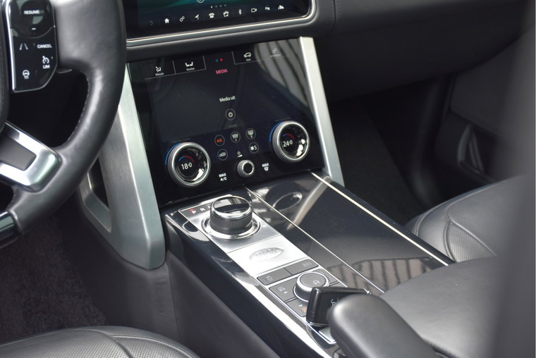 Vehicle Image 17