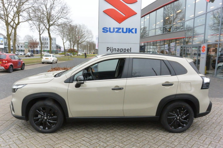 Vehicle Image 4