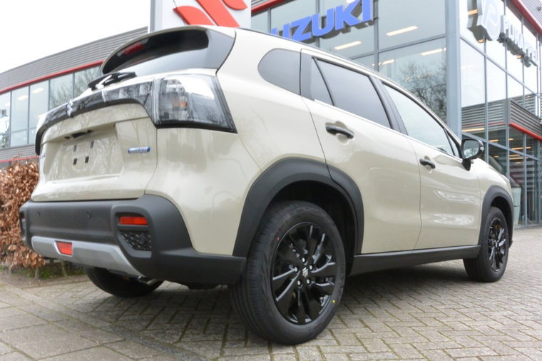 Vehicle Image 8