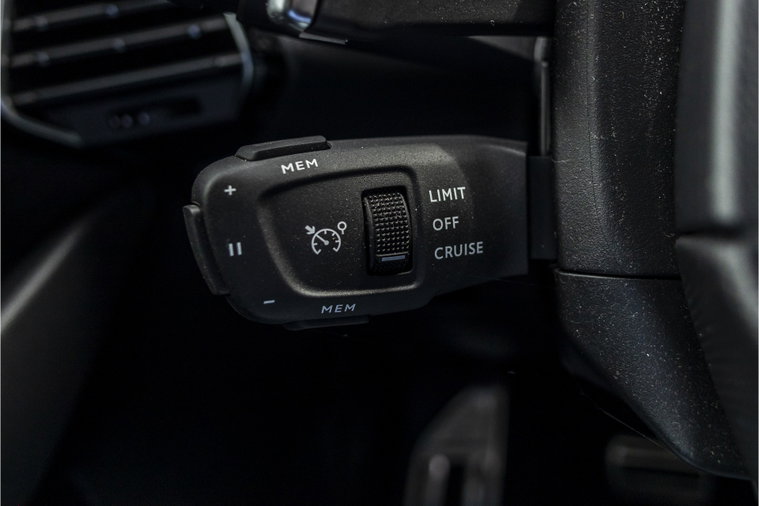 Vehicle Image 33