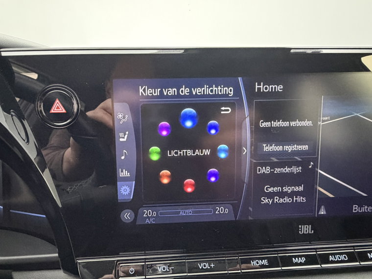 Vehicle Image 23