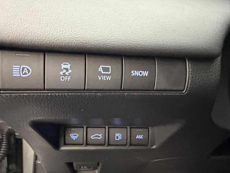 Vehicle Image 26