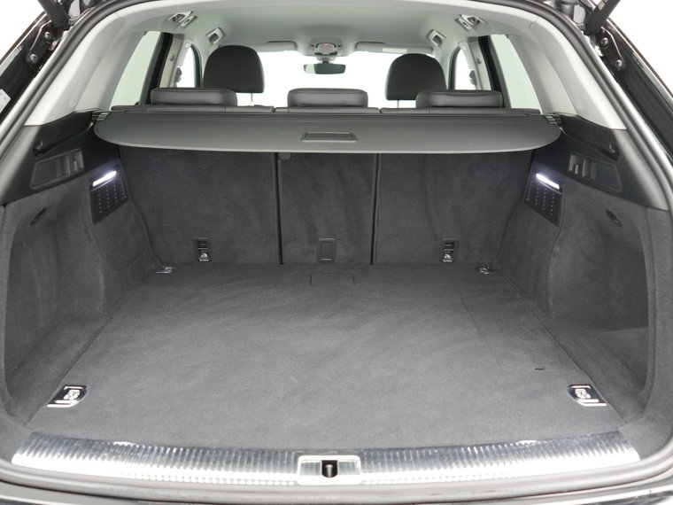 Vehicle Image 38