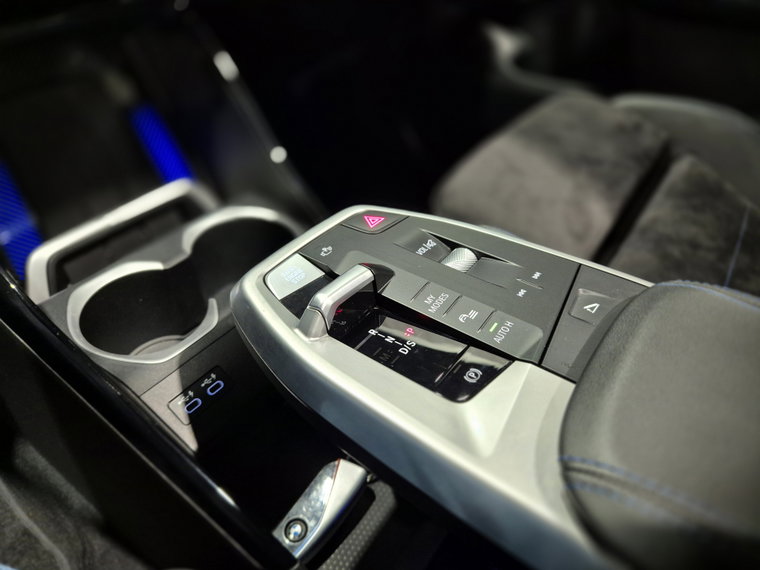 Vehicle Image 50