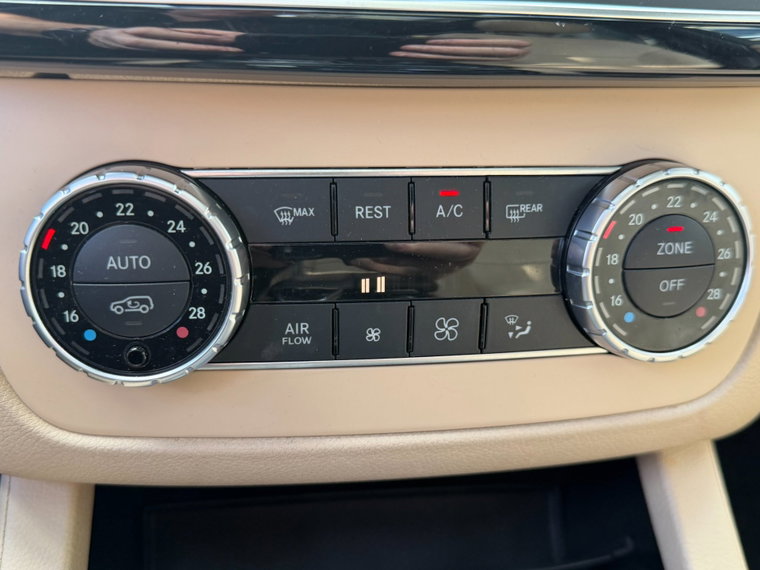 Vehicle Image 39