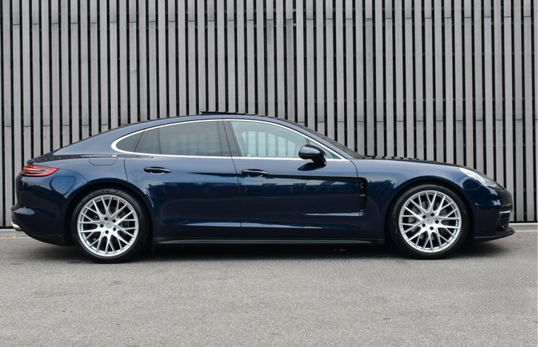 Vehicle Image 18