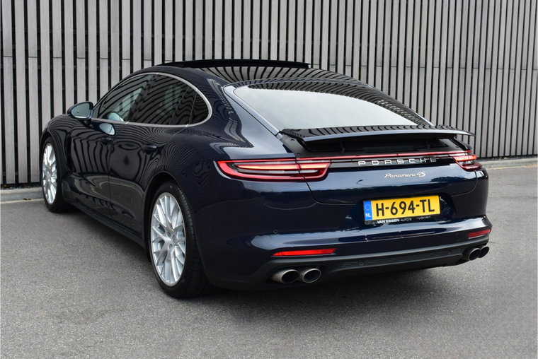 Vehicle Image 36