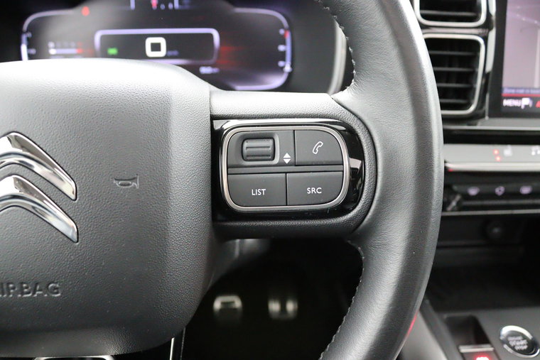 Vehicle Image 38