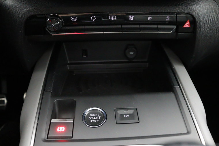 Vehicle Image 40