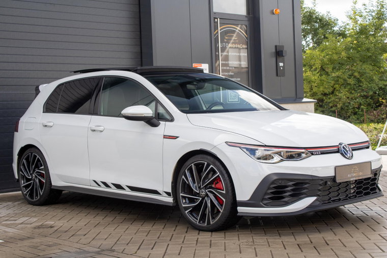 Vehicle Image 40