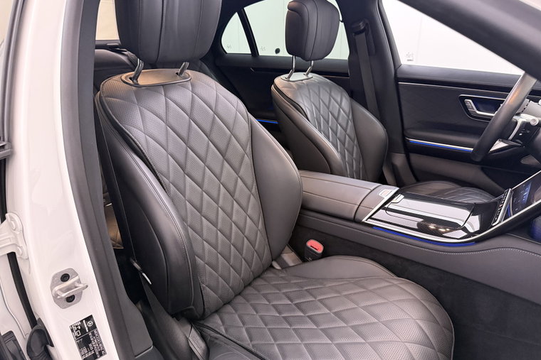 Vehicle Image 19