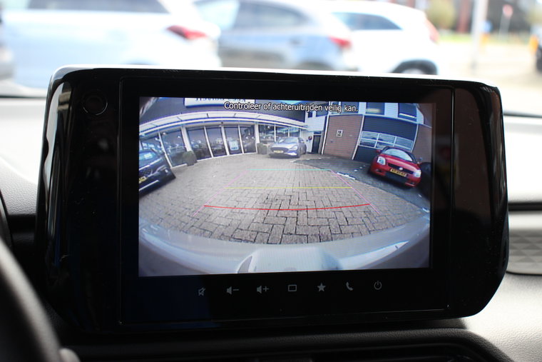 Vehicle Image 21