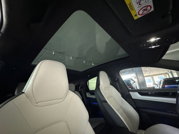 Vehicle Image 43