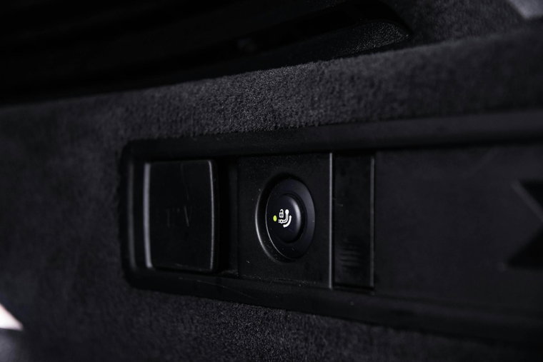 Vehicle Image 39
