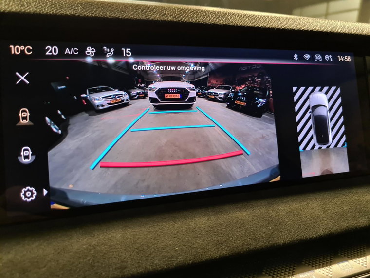 Vehicle Image 11