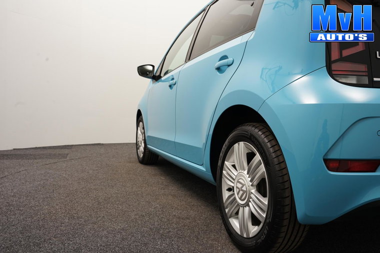 Vehicle Image 33