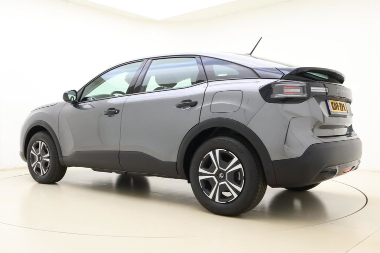 Vehicle Image 13