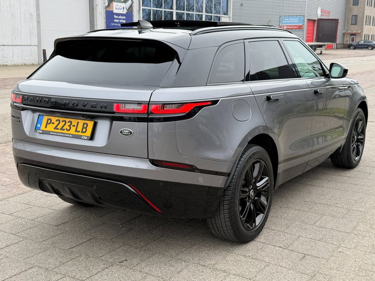 Vehicle Image 16