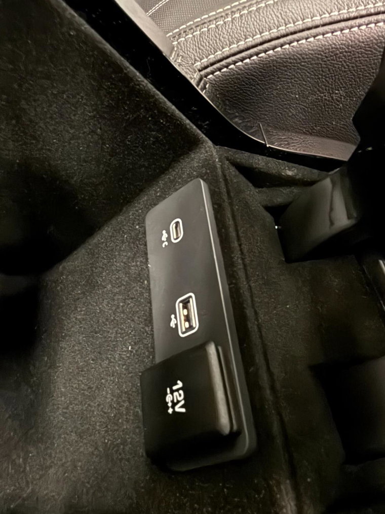 Vehicle Image 46