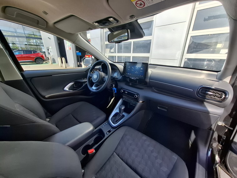 Vehicle Image 19