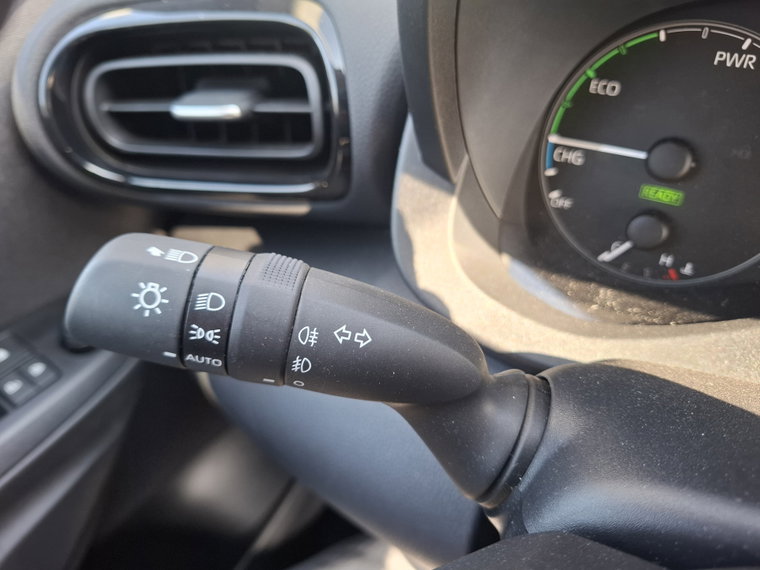 Vehicle Image 24