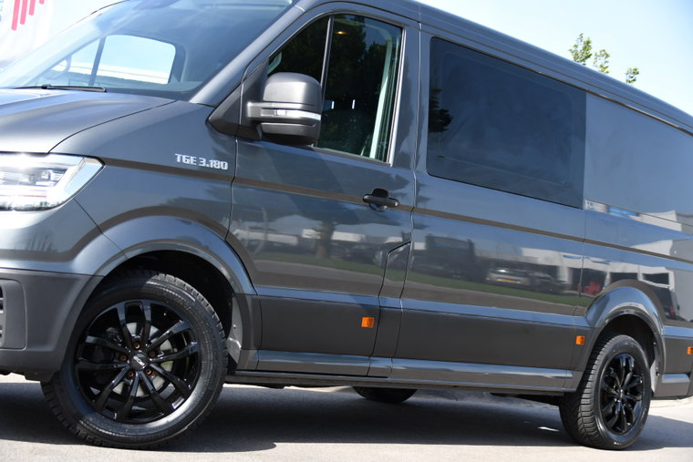 Vehicle Image 36