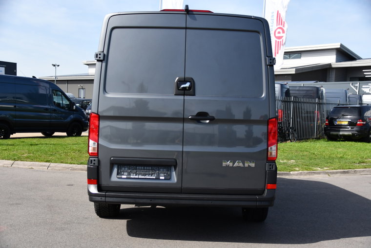 Vehicle Image 37