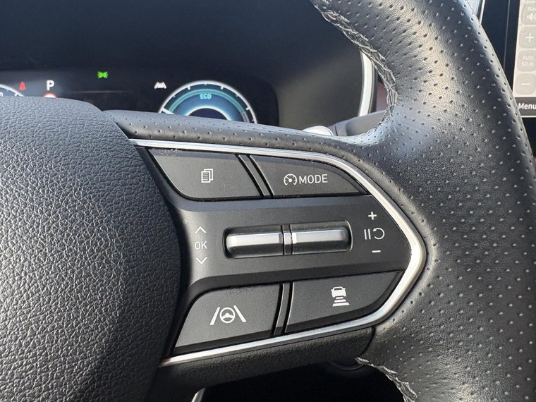 Vehicle Image 32