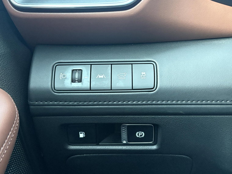 Vehicle Image 35