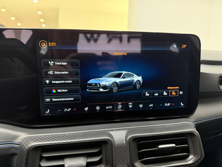 Vehicle Image 29