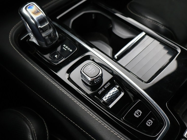 Vehicle Image 60