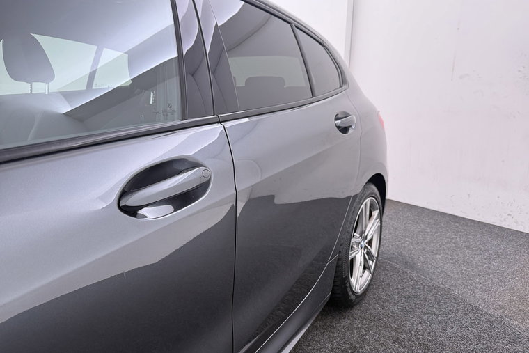 Vehicle Image 37