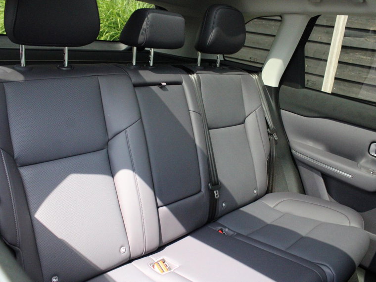 Vehicle Image 15