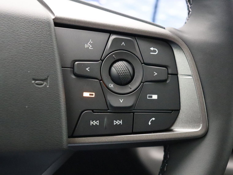 Vehicle Image 26