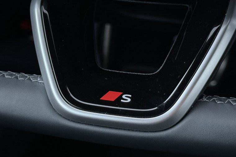 Vehicle Image 45
