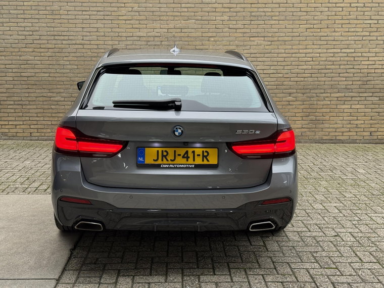 Vehicle Image 42