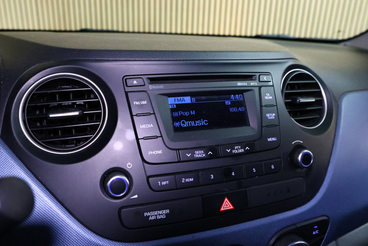 Vehicle Image 15