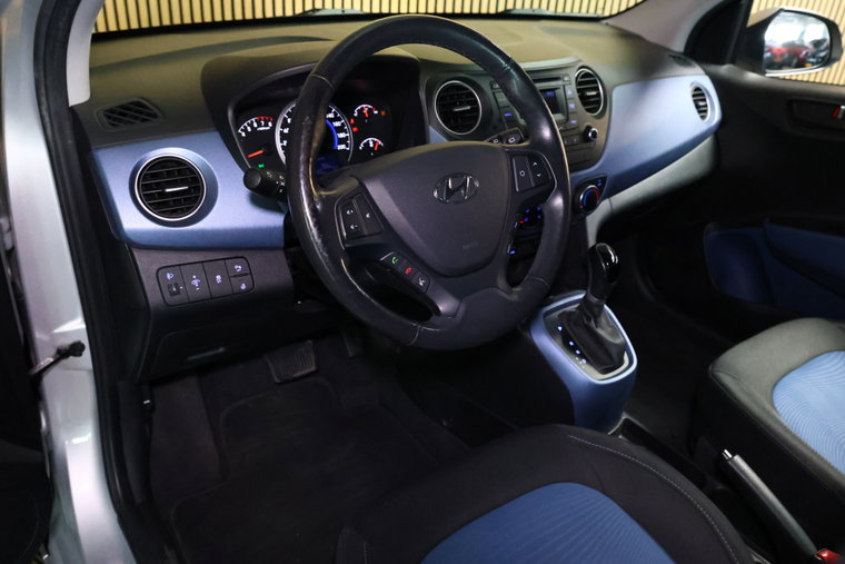 Vehicle Image 21